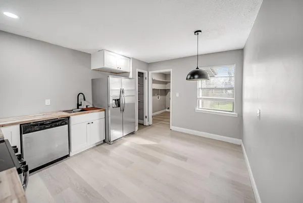 $1,345 | 7118 Shepherd View Circle, Unit A, Chattanooga, TN 37421