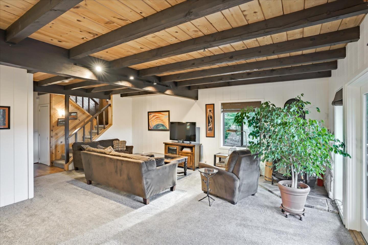 160 Chaparral Road Carmel Valley, CA 93924 - Photo 9 of 42 Gallery Image 9