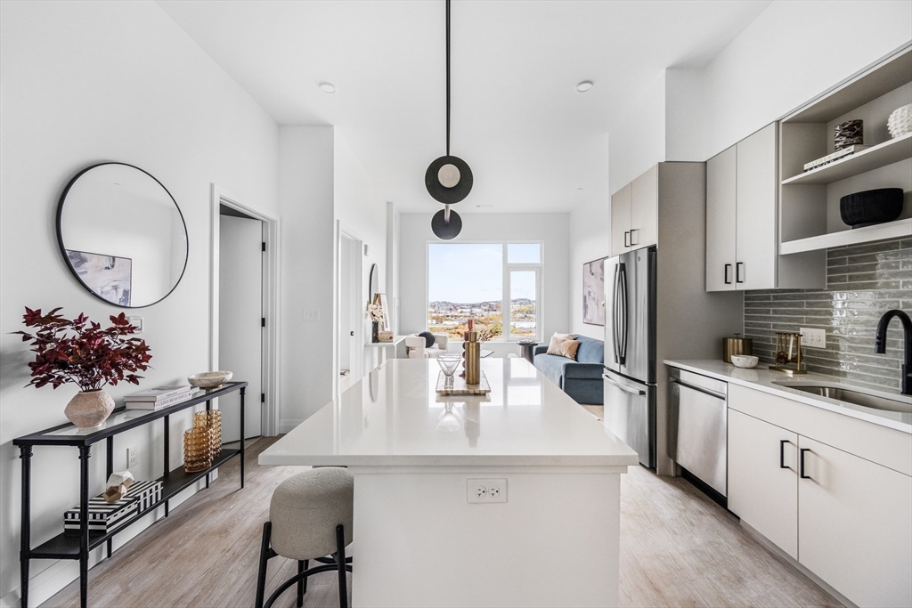 93 Bennington Street, Unit 703 Revere, MA 02151 - Photo 3 of 29