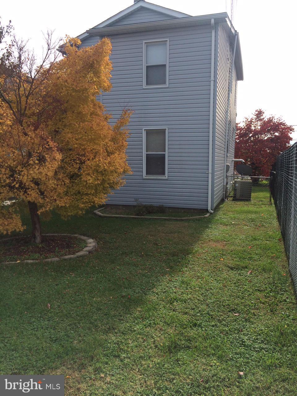 6904 Sollers Point Road Baltimore, MD 21222 - Photo 7 of 8 Exterior (Rear)
