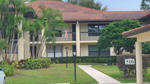 $135,000 | 510 Southwest South River Drive, Unit 204, Stuart, FL 34997