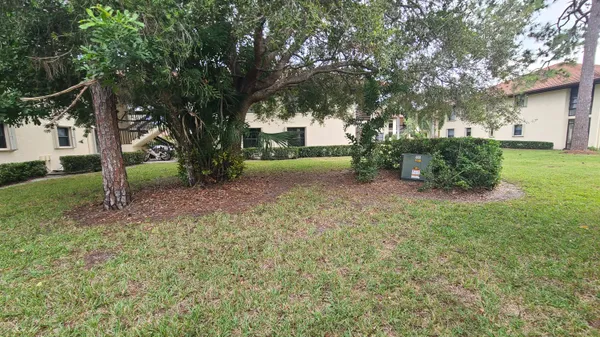 $135,000 | 510 Southwest South River Drive, Unit 204, Stuart, FL 34997