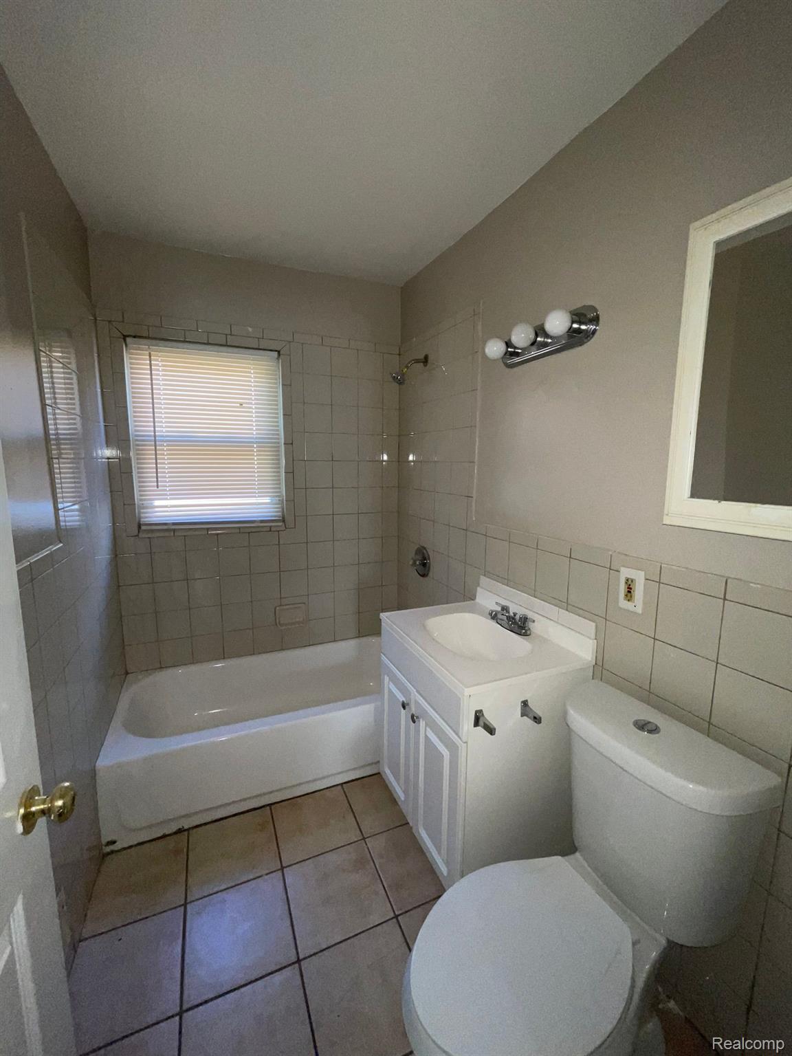 12675 Riad Street Detroit, MI 48224 - Photo 4 of 8 Gallery Image 4