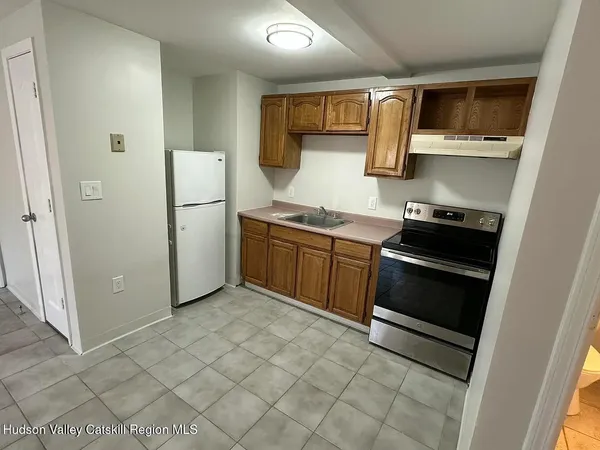 $1,150 | 143 Vedder Road, Unit 5, Catskill, NY 12414