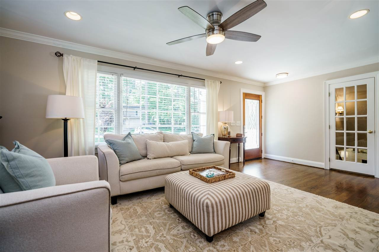 700 Davidson Street Raleigh, NC 27609 - Photo 7 of 30 Living Room