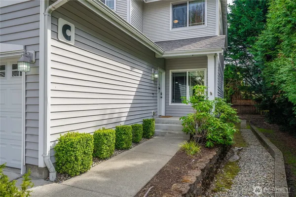 $375,000 | 333 5th Street Southeast, Unit 7, Puyallup, WA 98372