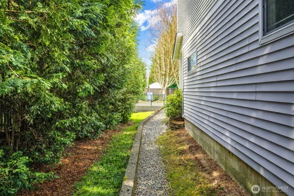 $375,000 | 333 5th Street Southeast, Unit 7, Puyallup, WA 98372