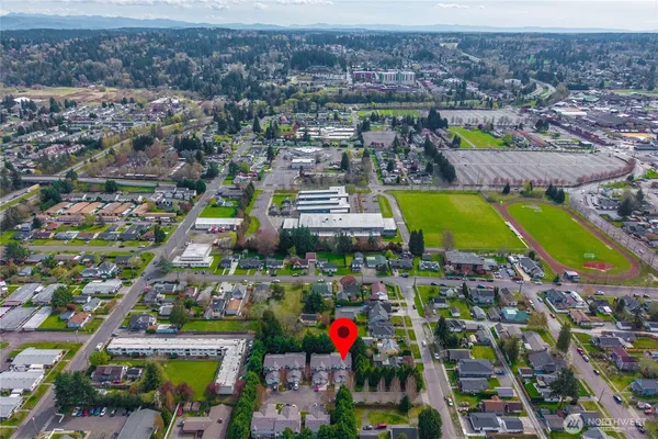 $375,000 | 333 5th Street Southeast, Unit 7, Puyallup, WA 98372