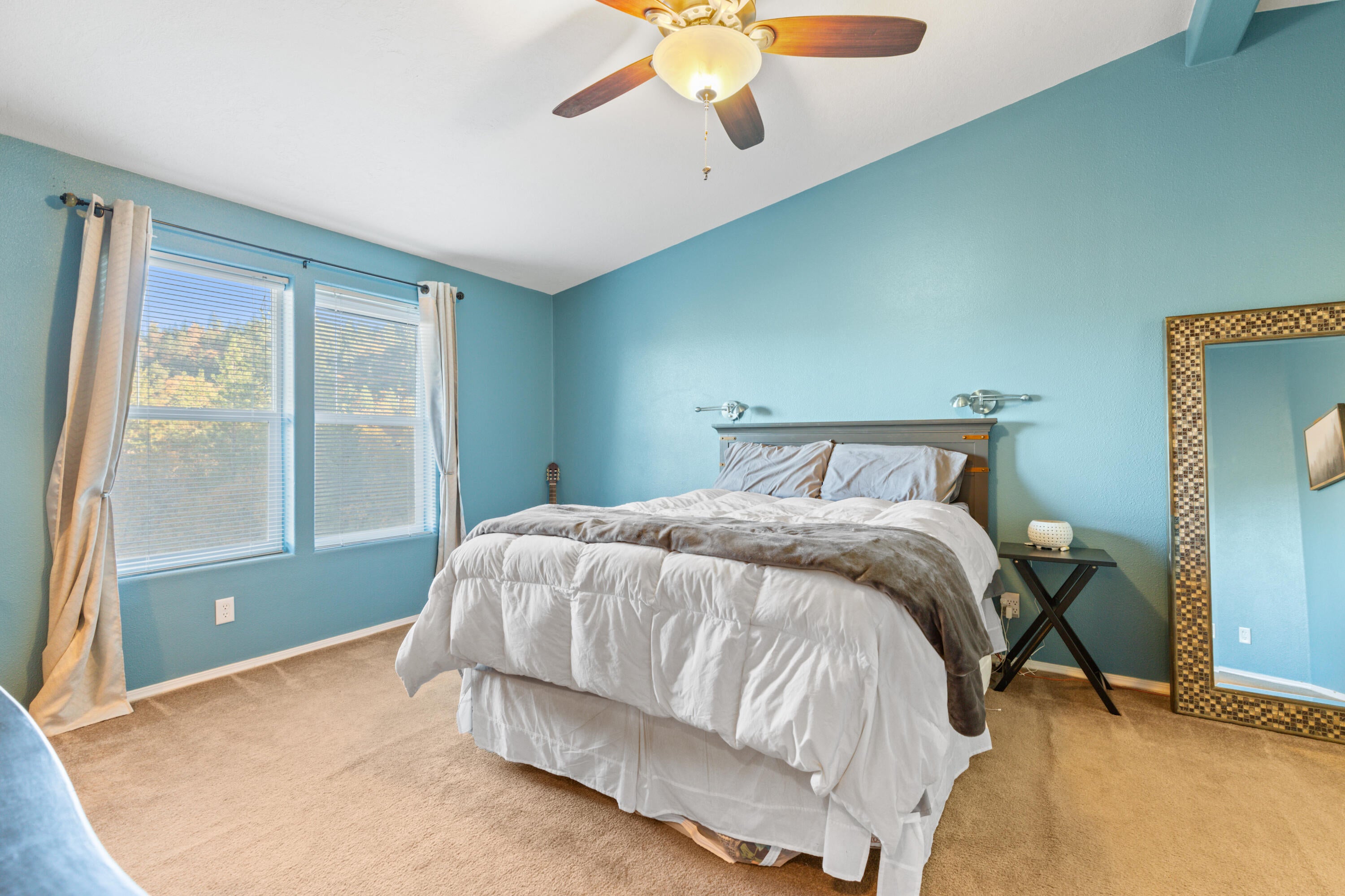 496 Wren Ridge Drive Eagle Point, OR 97524 - Photo 8 of 34 Primary Bedroom