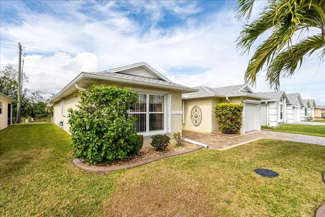 $285,000 | 6043 Alexandria Circle, Fort Pierce, FL 34982