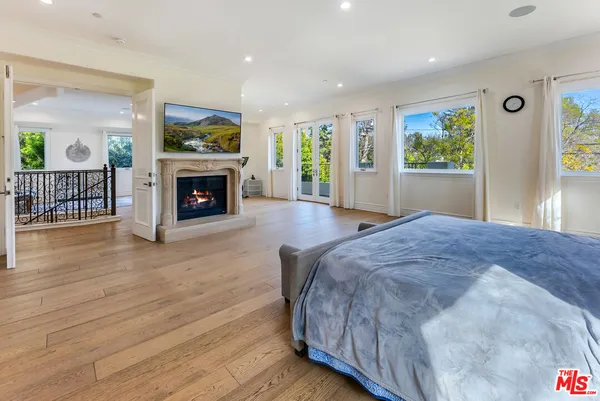 $29,500 | 391 South Saltair Avenue, Los Angeles, CA 90049