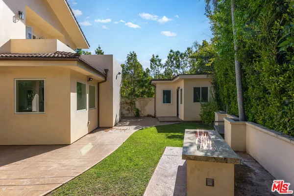 $29,500 | 391 South Saltair Avenue, Los Angeles, CA 90049