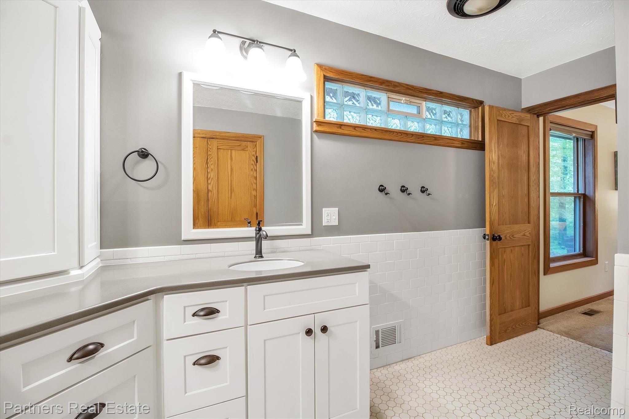 3744 Westphal Road Howell, MI 48843 - Photo 29 of 92 27-3744-Westphal-Rd-WindowStill-Real-Estate-Photography-27.jpg