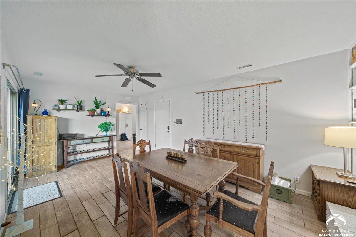 2239 Melholland Road Lawrence, KS 66047 - Photo 15 of 28