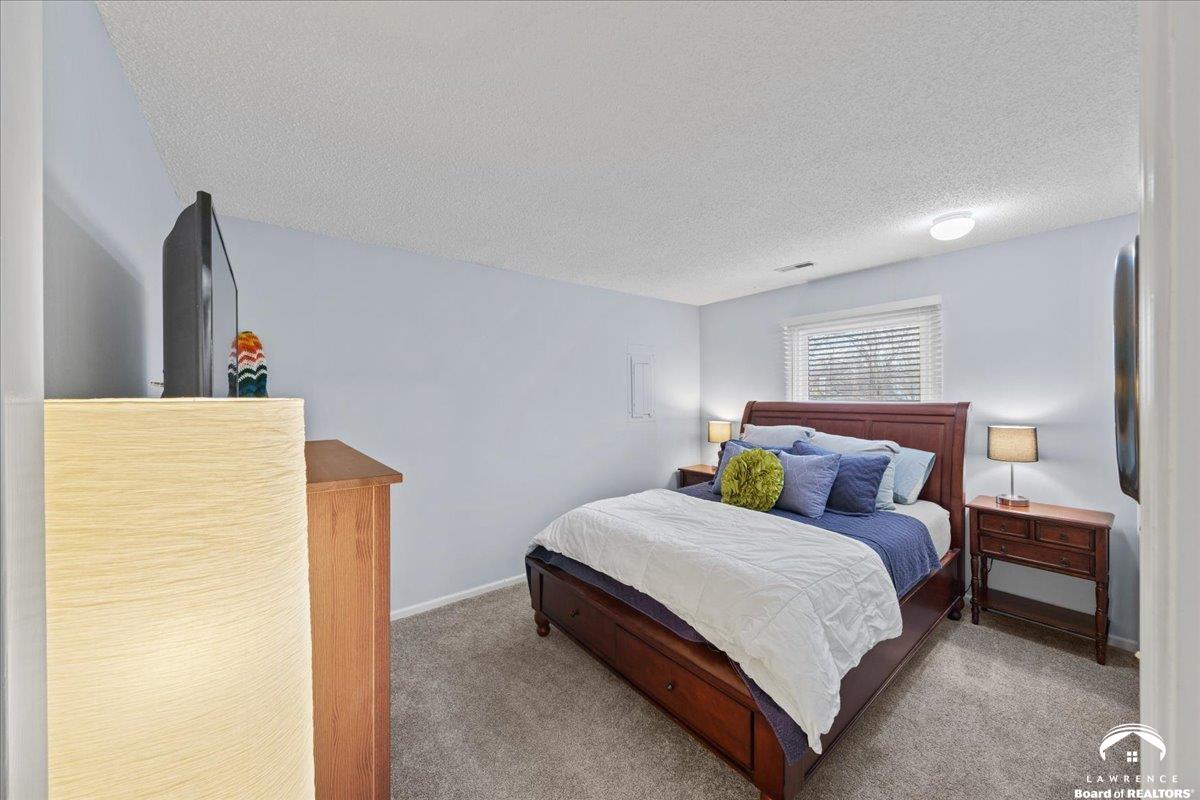 2239 Melholland Road Lawrence, KS 66047 - Photo 20 of 28