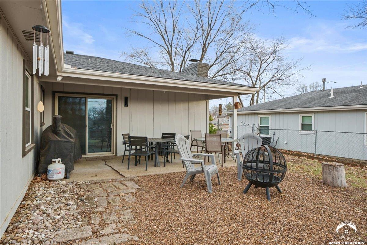 2239 Melholland Road Lawrence, KS 66047 - Photo 27 of 28