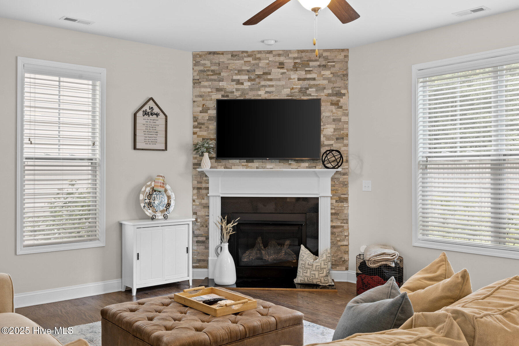 3243 Kellerton Place Wilmington, NC 28409 - Photo 16 of 37 005_9385_fallen_pear_lane_ne-5_834