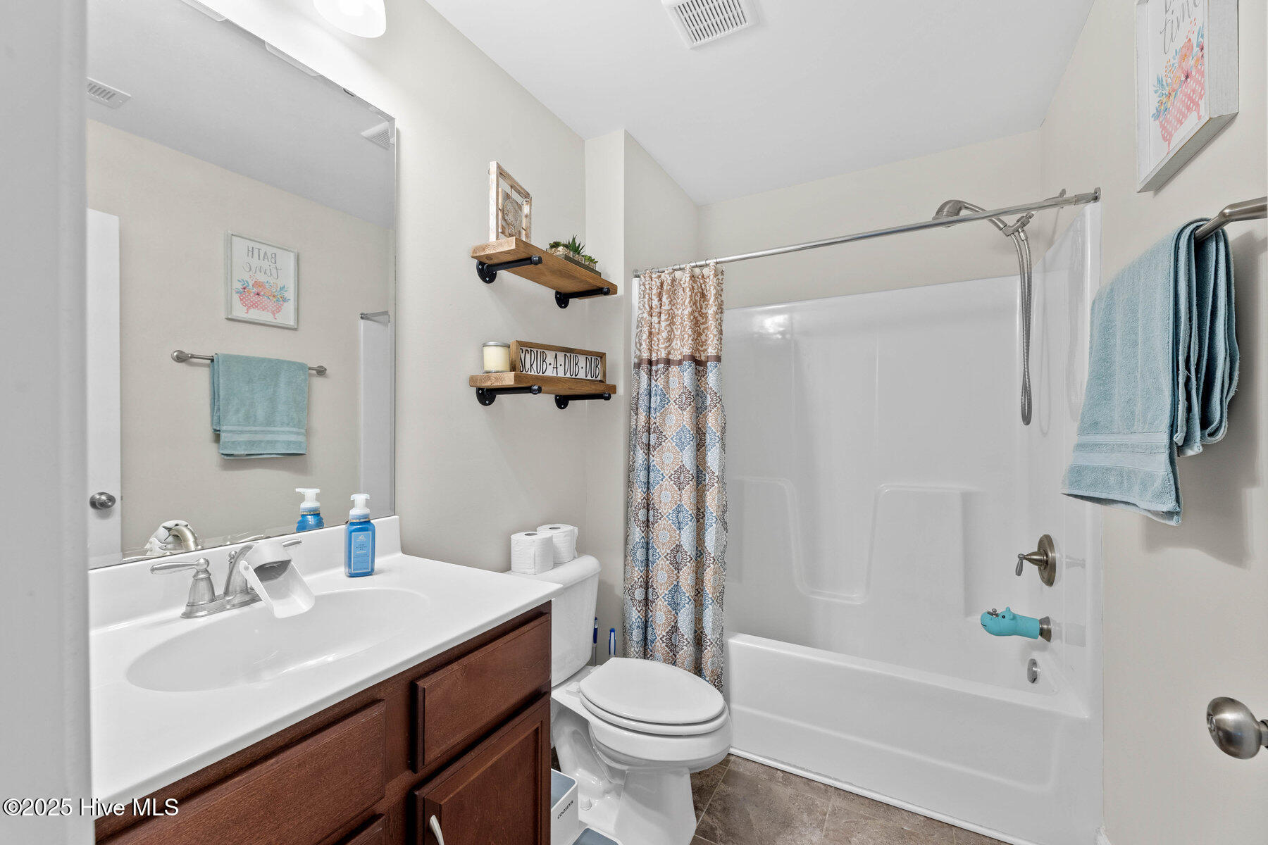 3243 Kellerton Place Wilmington, NC 28409 - Photo 29 of 37 029_9385_fallen_pear_lane_ne-29_474