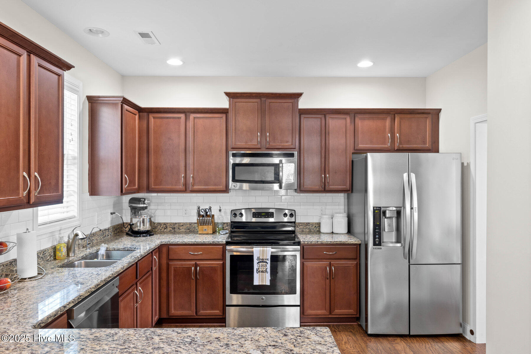 3243 Kellerton Place Wilmington, NC 28409 - Photo 8 of 37 009_9385_fallen_pear_lane_ne-9_993