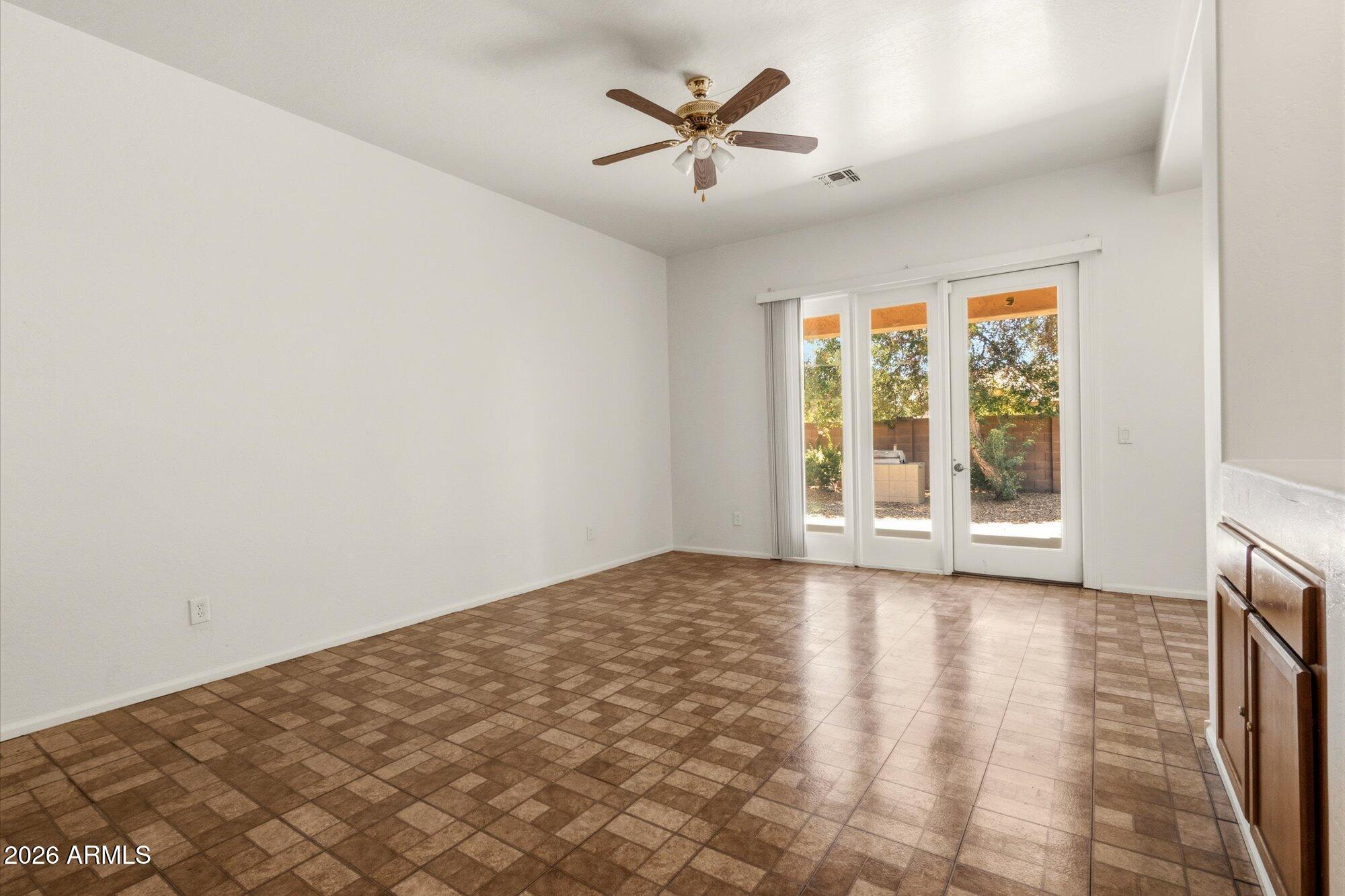 6229 South Moccasin Trail Gilbert, AZ 85298 - Photo 8 of 25 Family Room