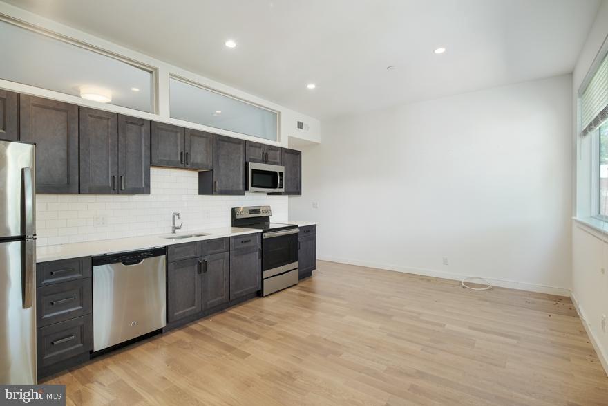 507 South 8th Street, Unit 307 Philadelphia, PA 19147 - Photo 4 of 11
