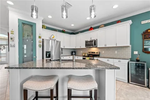 $350,000 | 2557 Bella Vista Circle, Vero Beach, FL 32966