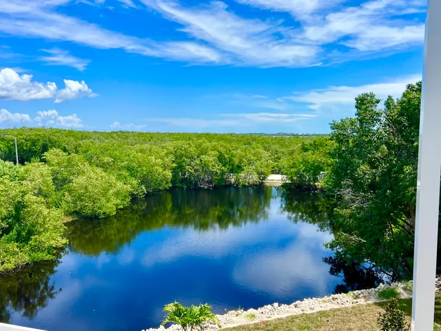 $2,499,000 | 1861 Dogwood Drive, Marco Island, FL 34145