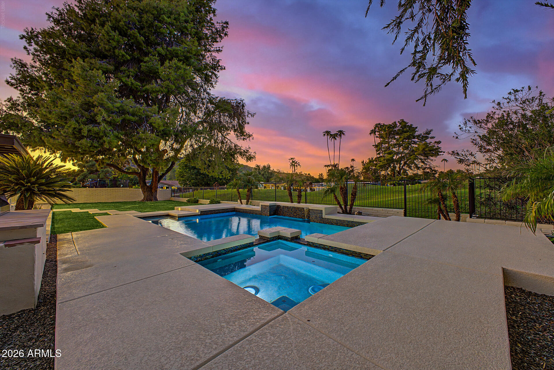 352 West Southern Hills Road Phoenix, AZ 85023 - Photo 72 of 99 72 - Southern Hills