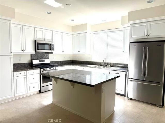 $3,000 | 12398 Constellation Street, Eastvale, CA 91752