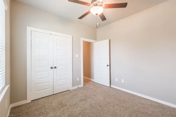 $1,695 | 121 Wickersham, Unit A, Conroe, TX 77304