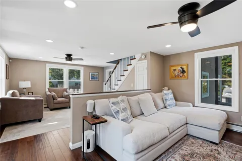 $849,999 | 16 West Street, West Islip, NY 11795
