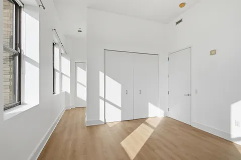 $560,000 | 4 Beacon Way, Unit 303, Jersey City, NJ 07304