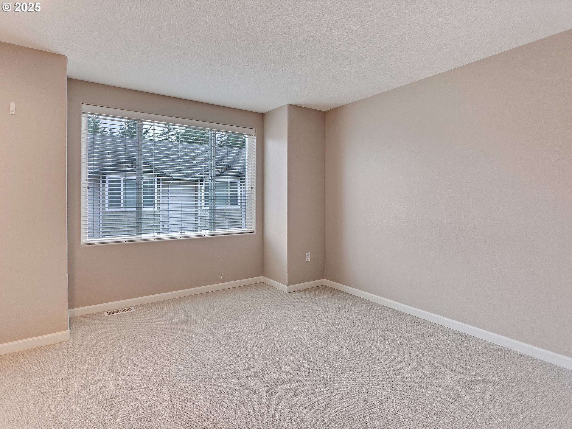 15416 Southwest Mallard Drive, Unit 104 Beaverton, OR 97007 - Photo 17 of 42