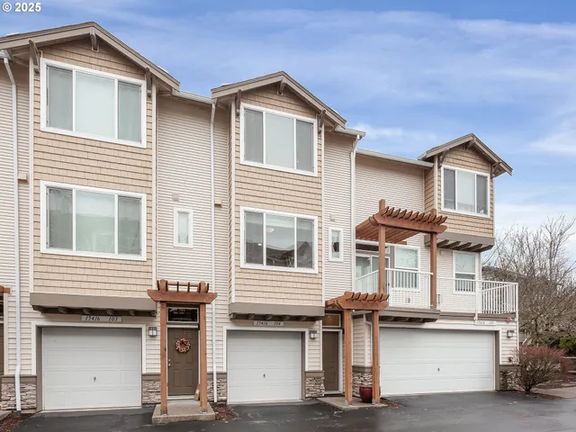 $349,000 | 15416 Southwest Mallard Drive, Unit 104, Beaverton, OR 97007