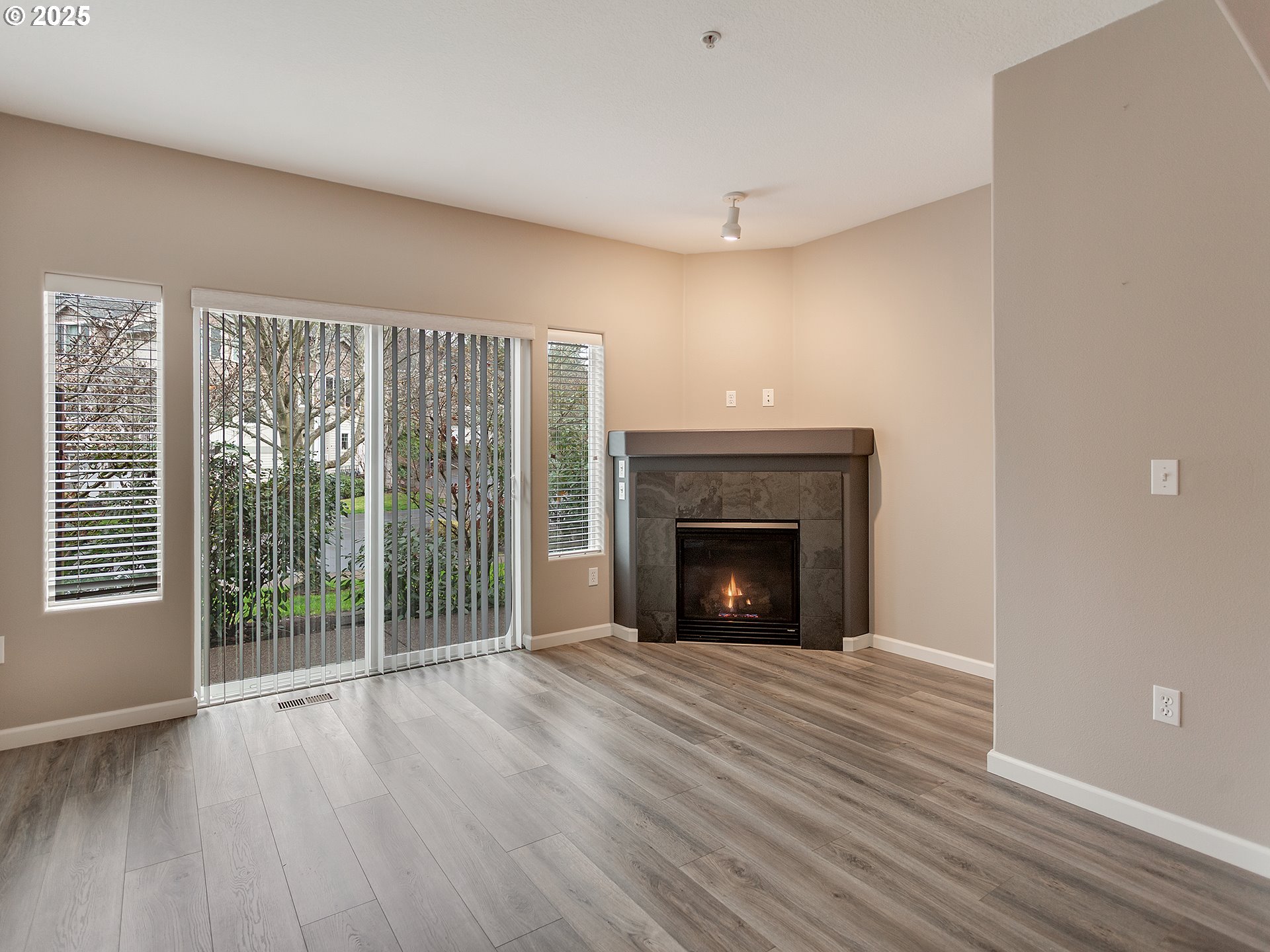 15416 Southwest Mallard Drive, Unit 104 Beaverton, OR 97007 - Photo 5 of 42