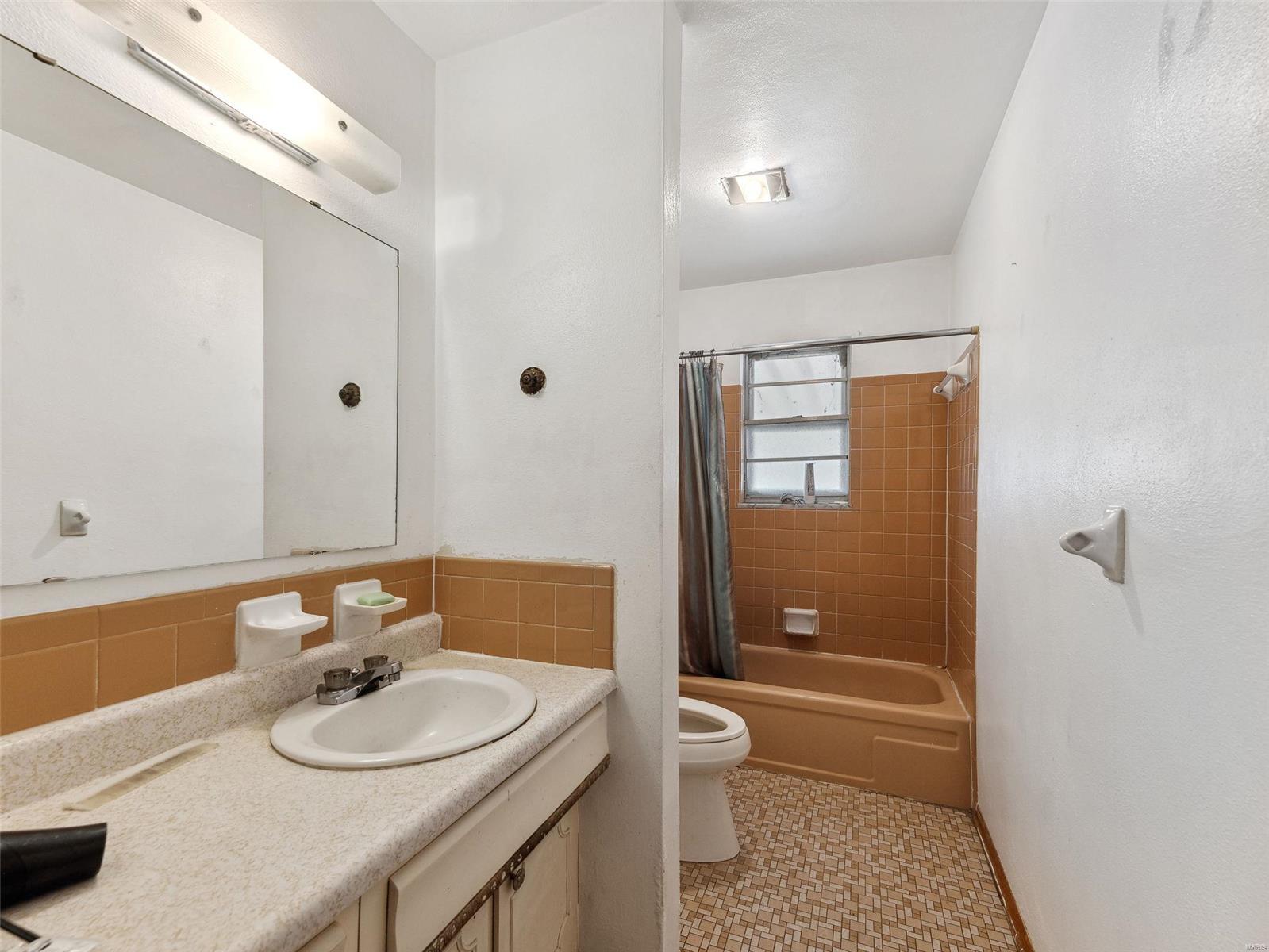 420 Jungermann Road St. Peters, MO 63376 - Photo 5 of 8 Gallery Image 5