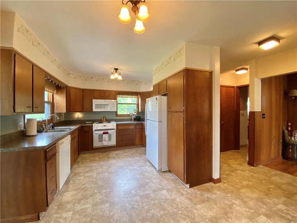 246 Lee Road Reading, NY 14891 - Photo 13 of 41 Kitchen
