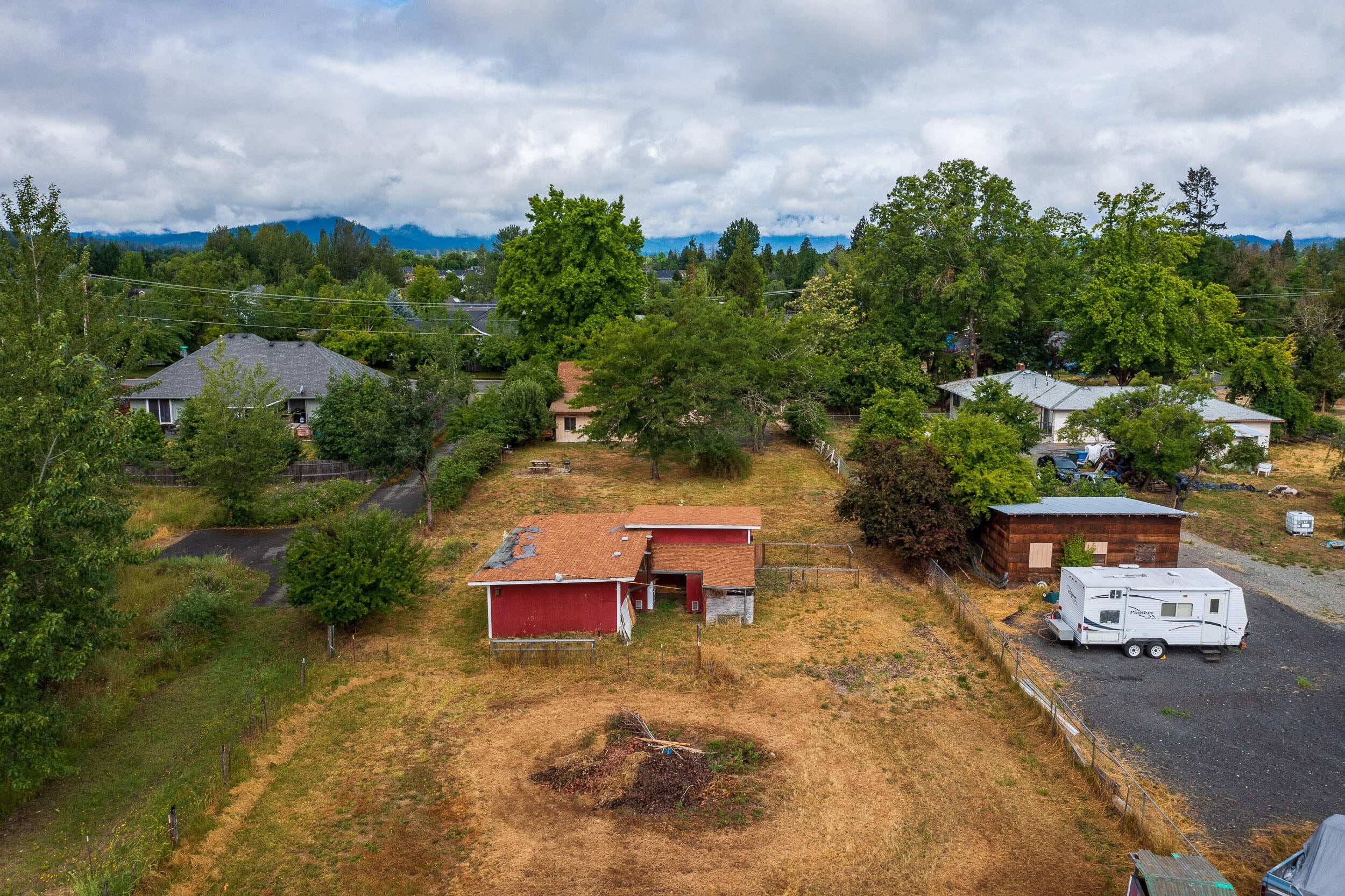 1711 Leonard Road Grants Pass, OR 97527 - Photo 40 of 40 1711SWLeonardRd-040