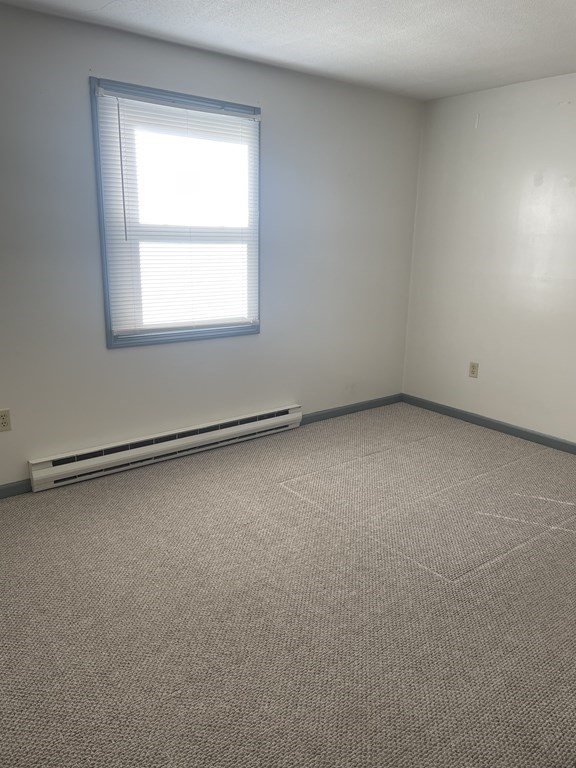 134-136 Darling Street Springfield, MA 01151 - Photo 15 of 31 Gallery Image 15