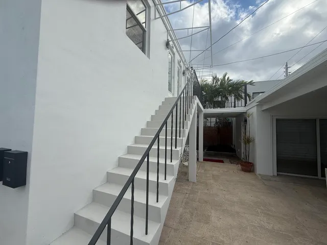a view of entryway and hall