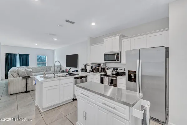 $1,650 | 9008 Gifford Drive, Jacksonville, FL 32220