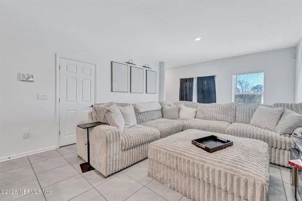 $1,650 | 9008 Gifford Drive, Jacksonville, FL 32220