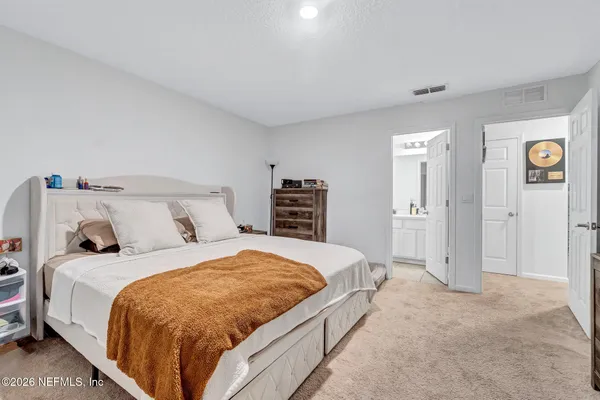 $1,650 | 9008 Gifford Drive, Jacksonville, FL 32220