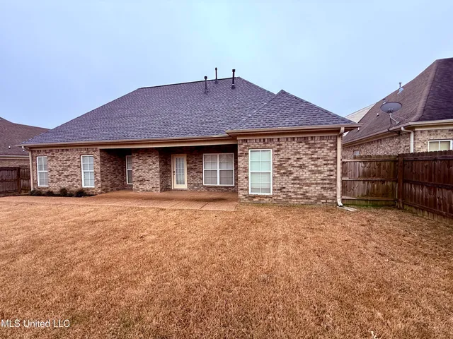 $335,000 | 2686 Summer Knoll Drive, Southaven, MS 38672