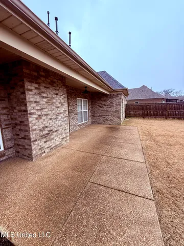 $335,000 | 2686 Summer Knoll Drive, Southaven, MS 38672