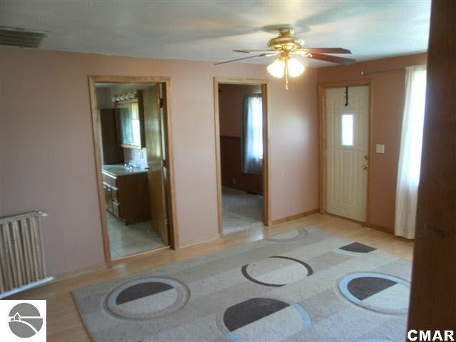 10581 West Nelson Road Carson City, MI 48811 - Photo 6 of 25 1768761-5.JPG