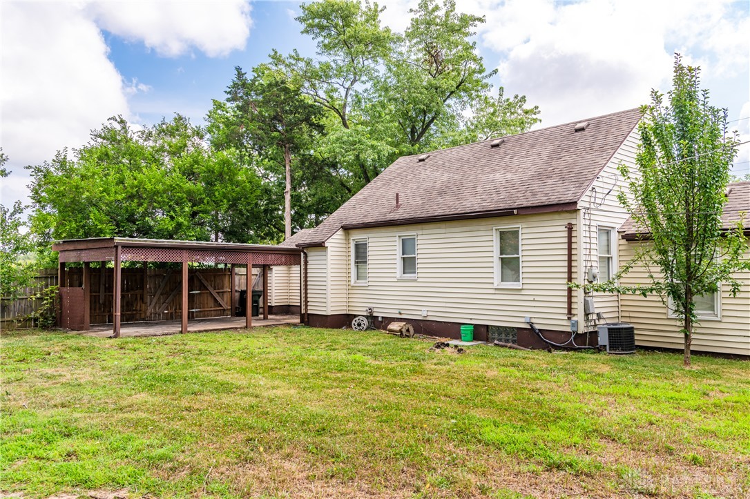 401 South Alex Road West Carrollton, OH 45449 - Photo 4 of 42