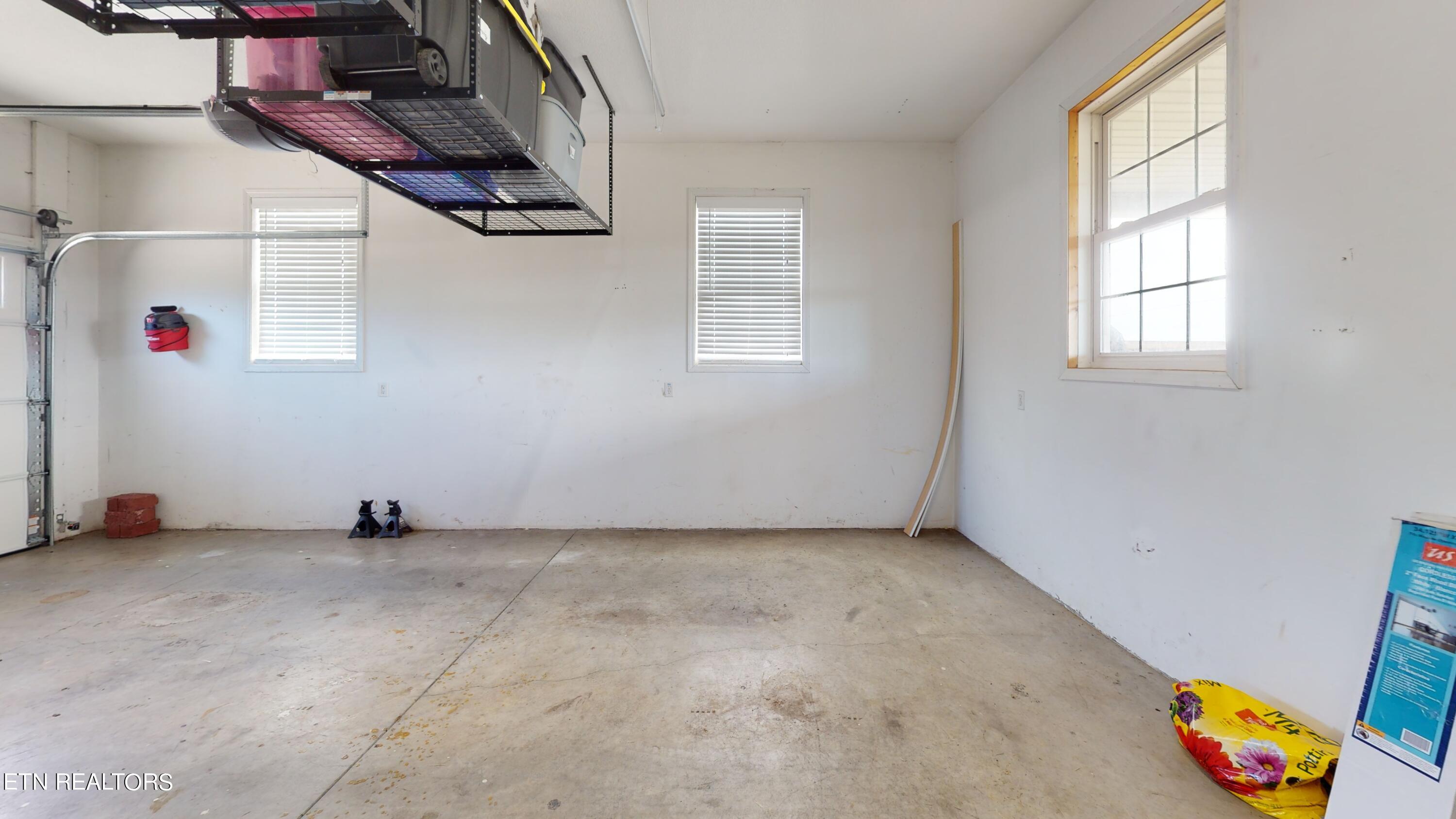 1825 Blue Top Road Tazewell, TN 37879 - Photo 39 of 56 Garage (3)