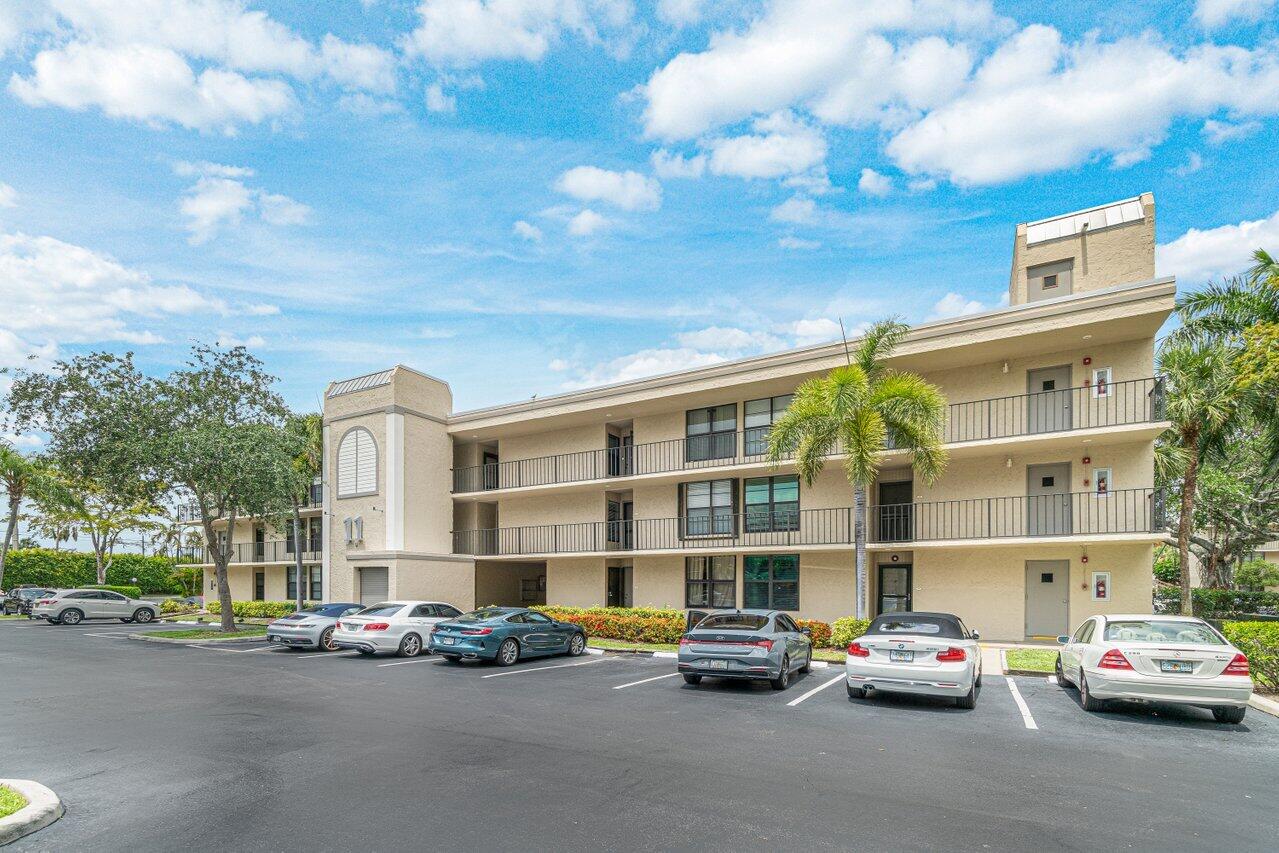 11 Royal Palm Way, Unit 203 Boca Raton, FL 33432 - Photo 2 of 29 003-11RoyalPalmWay-BocaRaton-FL-33432-SM