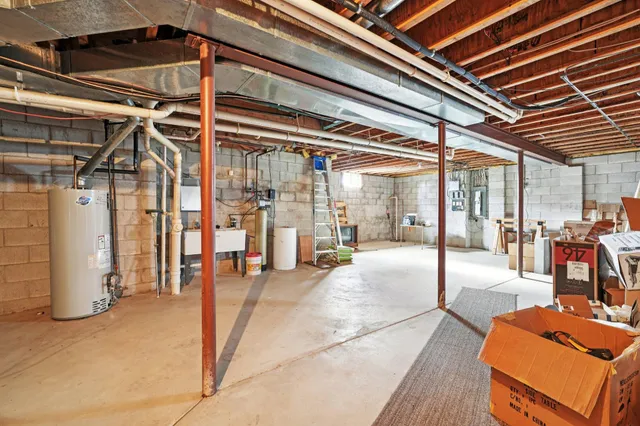 $1,100,000 | 4555 Edington Lane, Brookfield, WI 53045